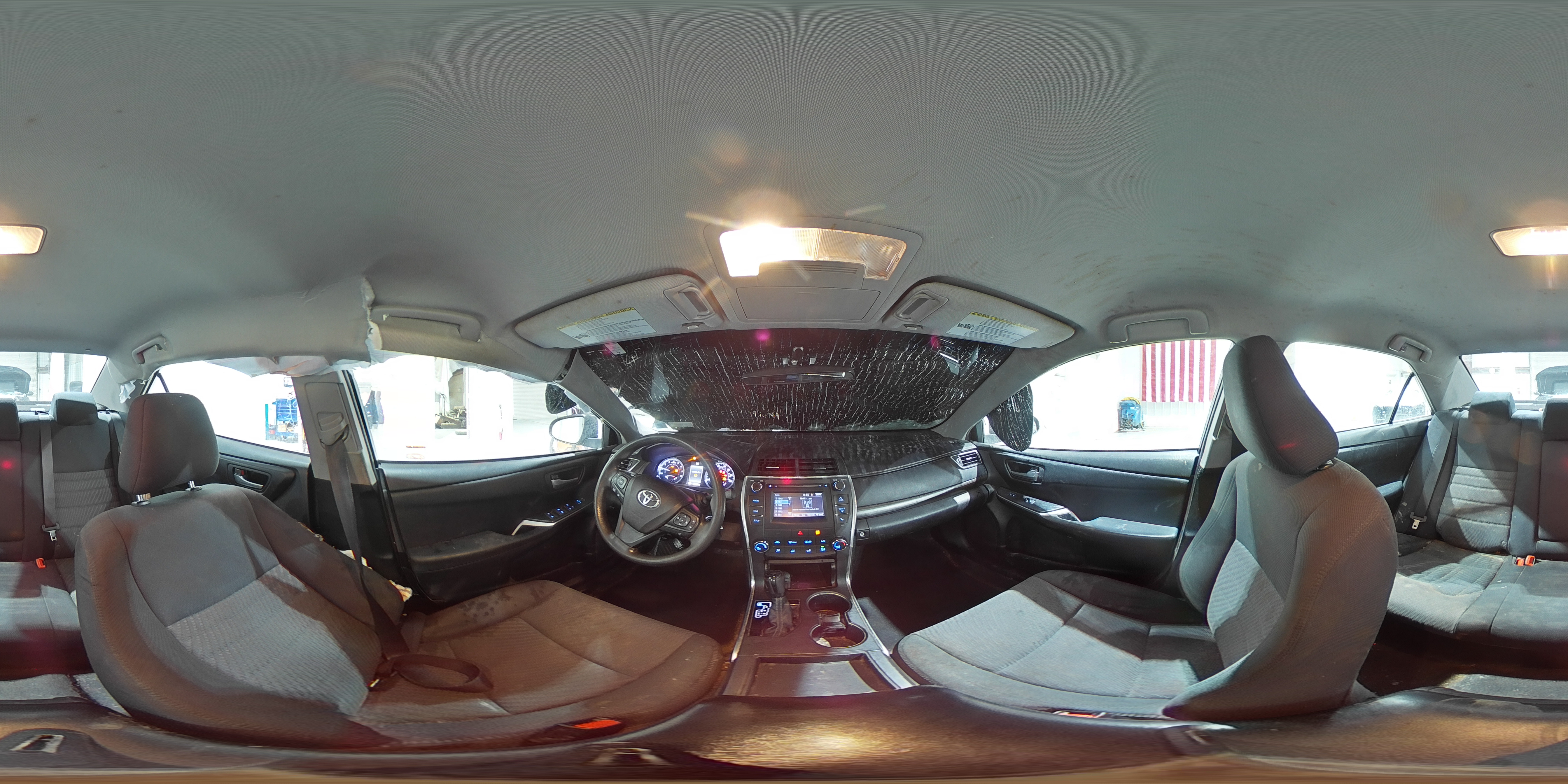 2016 Toyota Camry - Image 14