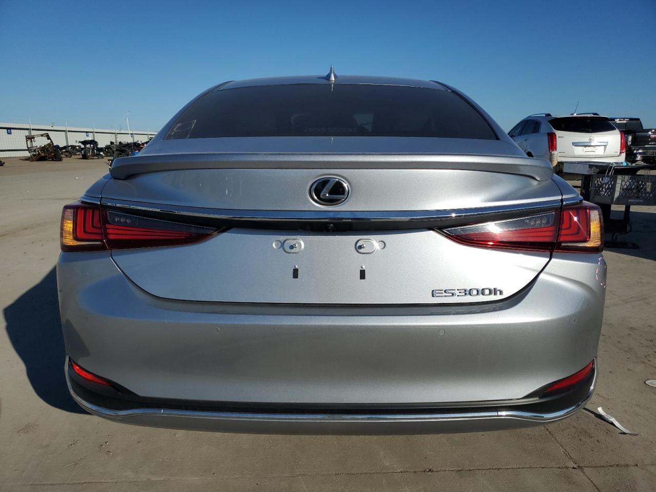 2024 Lexus ES - Image 6