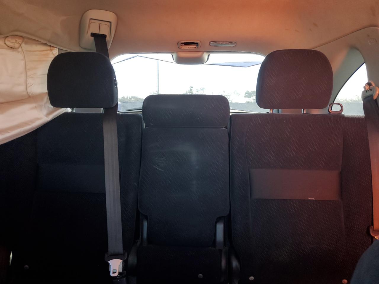 2010 Honda CR-V - Image 10