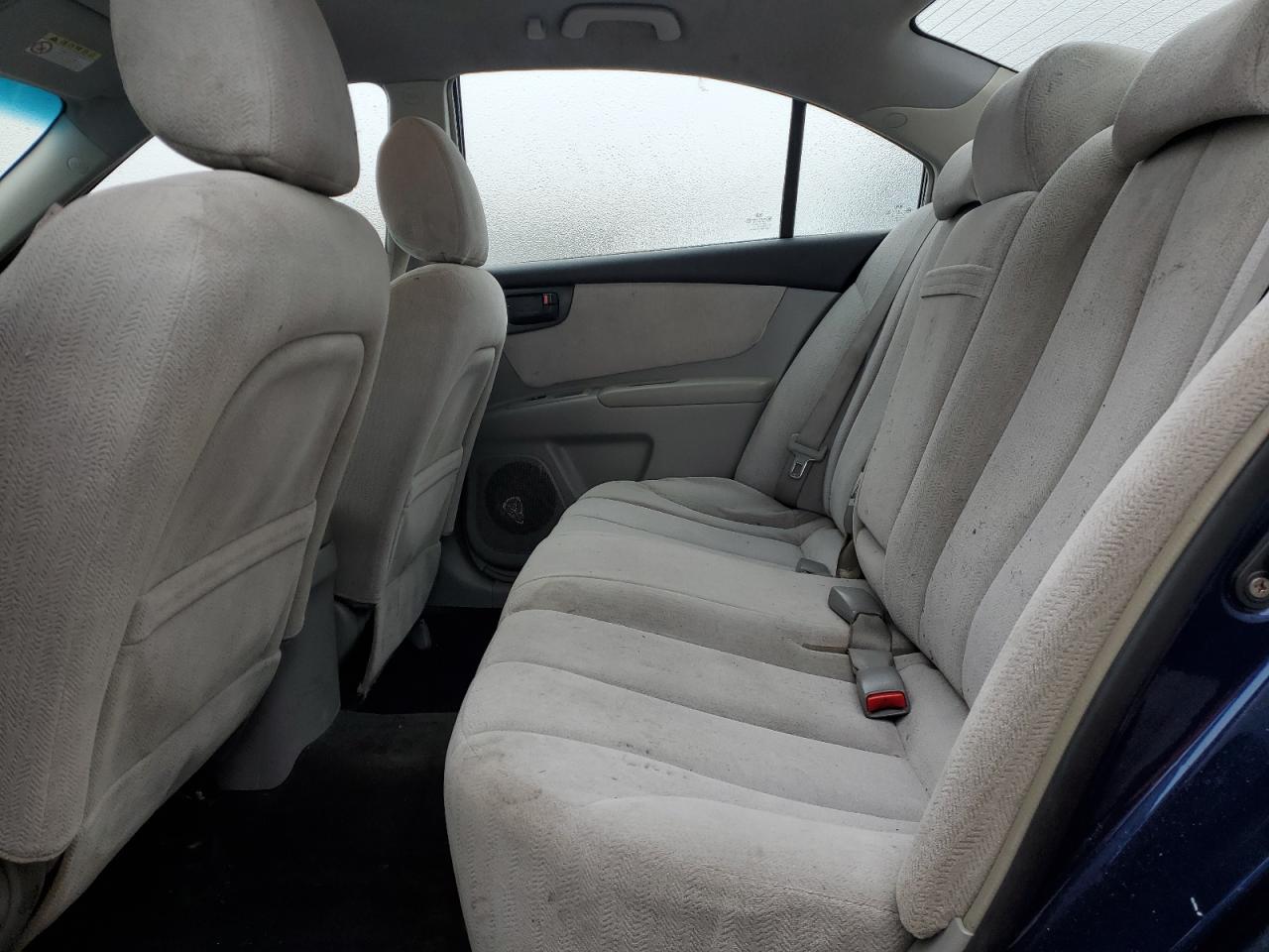 2007 Kia Optima - Image 10