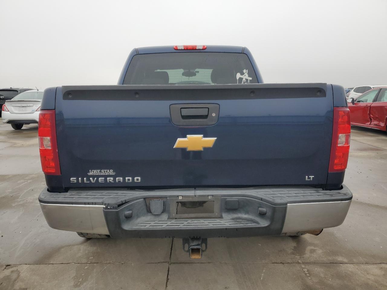 2012 Chevrolet Silverado - Image 6