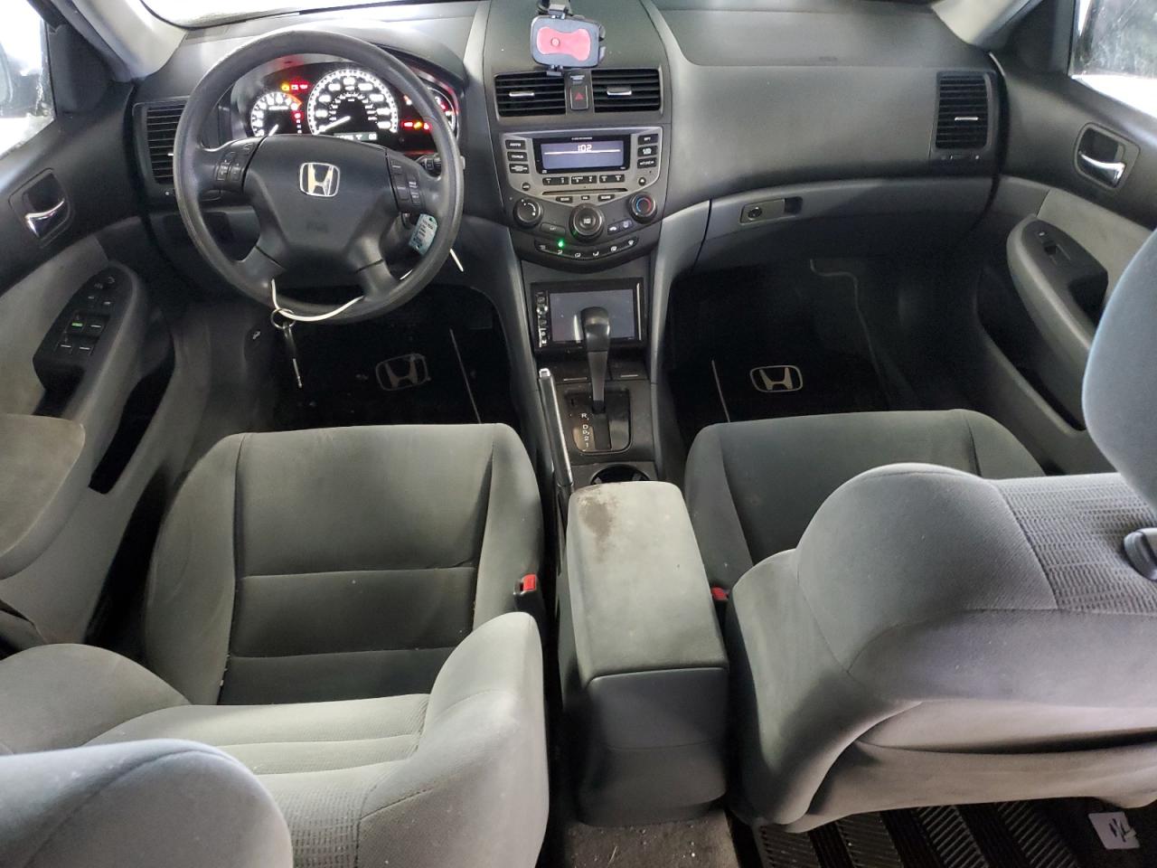 2007 Honda Accord - Image 8