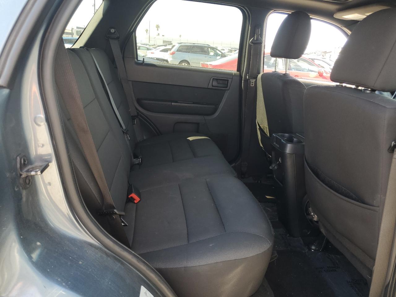 2011 Ford Escape - Image 11