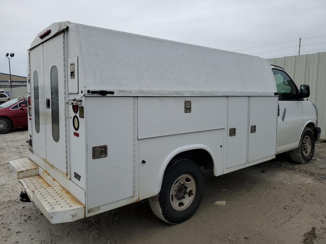 2007 Chevrolet Express - Image 3