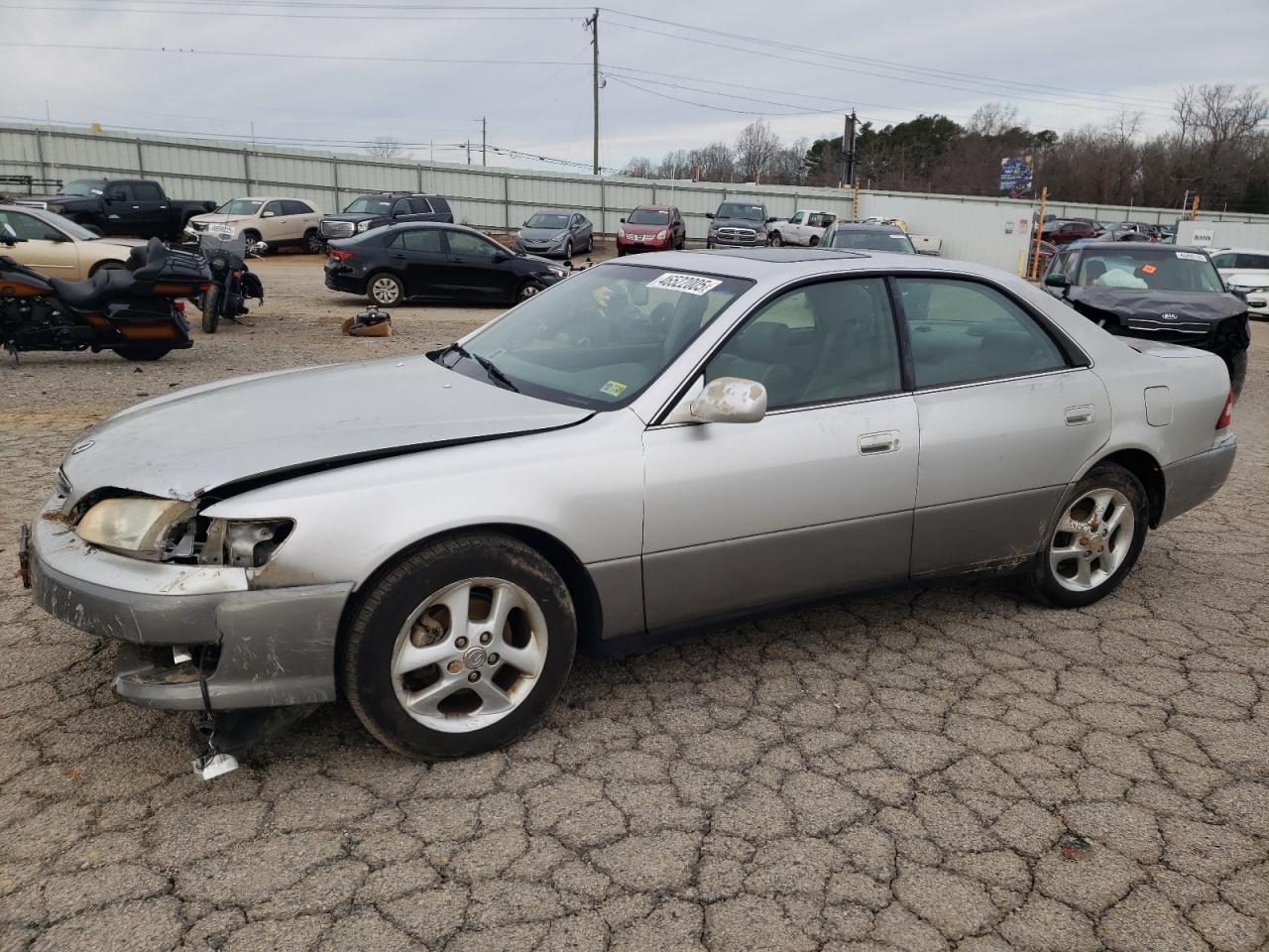 2001 Lexus ES - Image 1