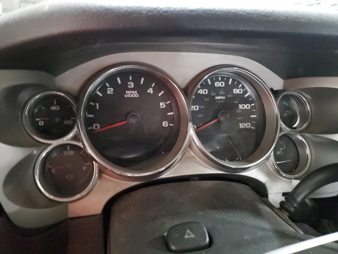 2007 Chevrolet Silverado - Image 9