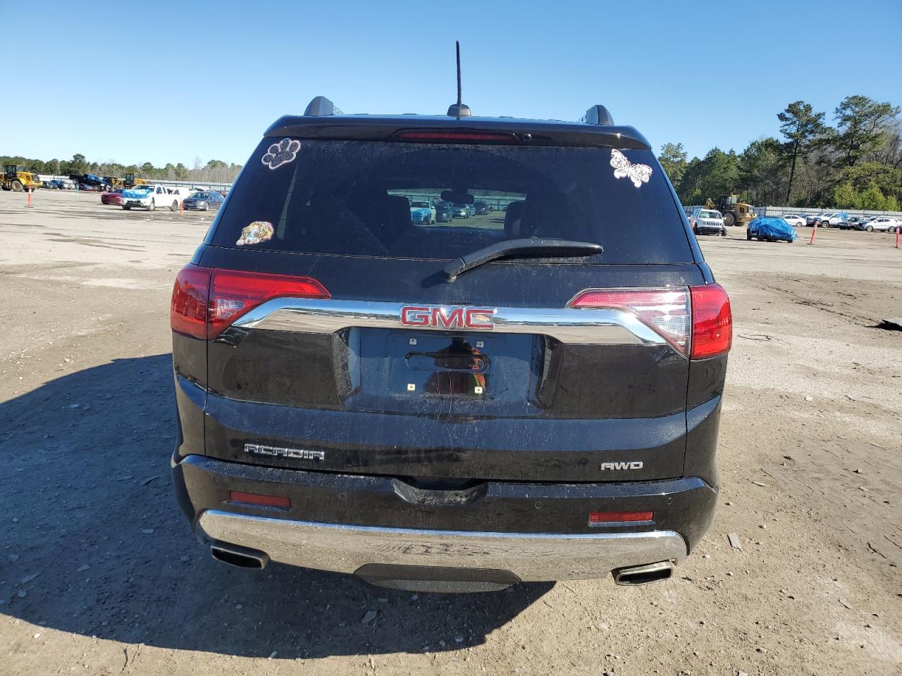 2019 GMC Acadia - Image 6
