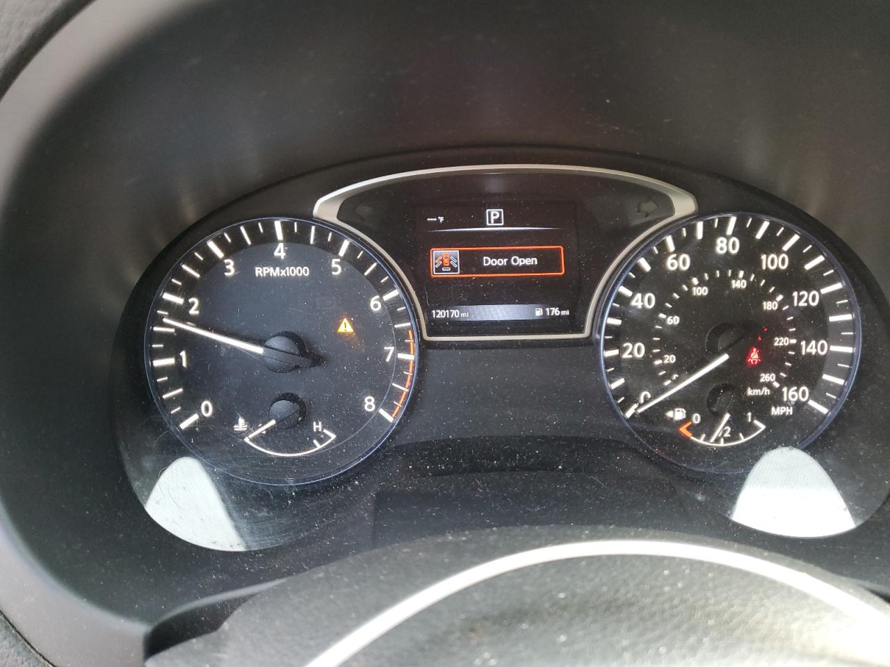 2017 Nissan Altima - Image 9