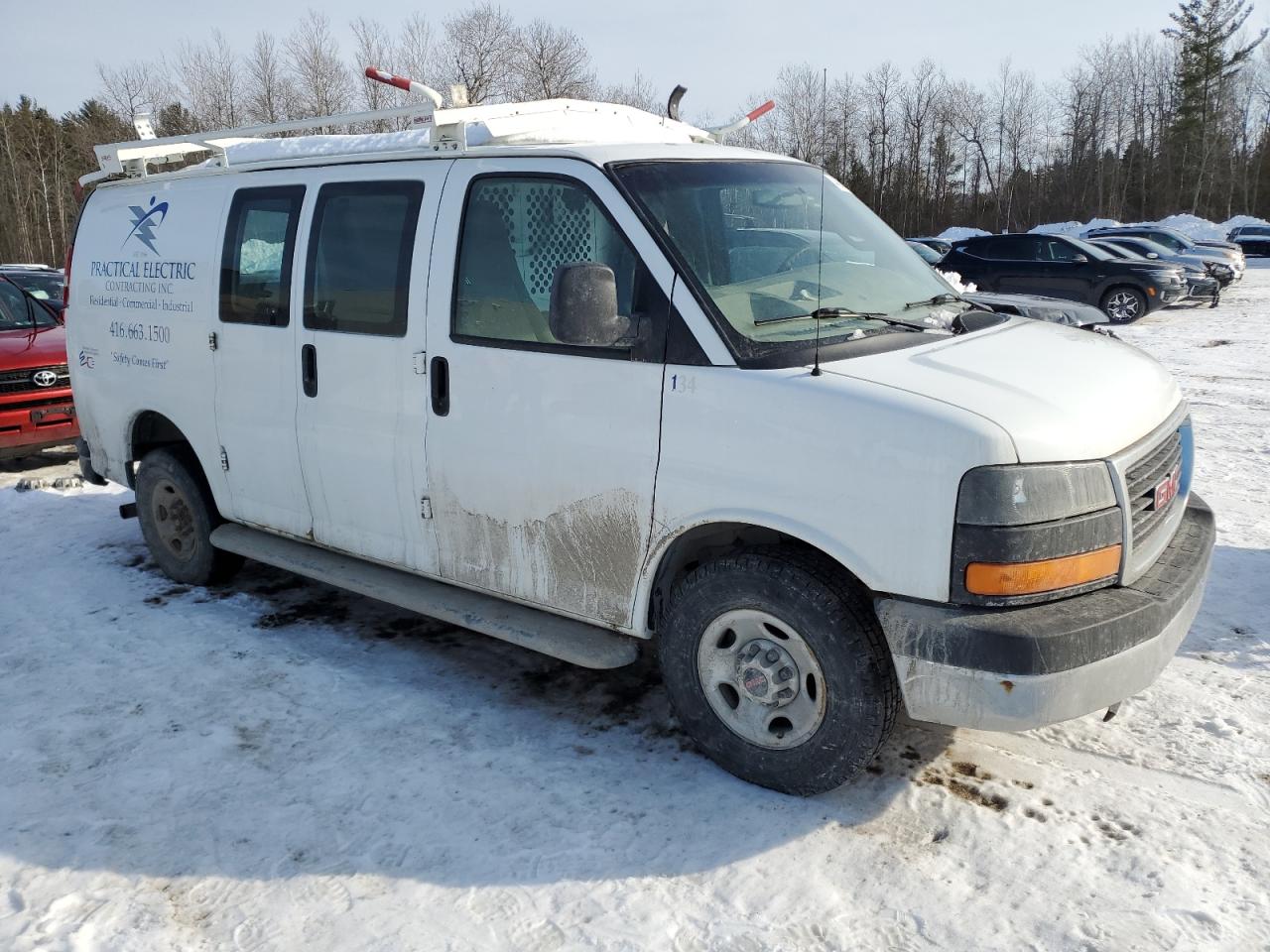 2016 GMC Savana - Image 4
