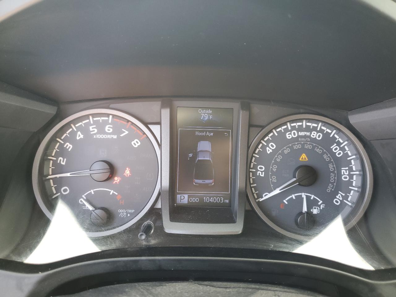 2018 Toyota Tacoma - Image 9