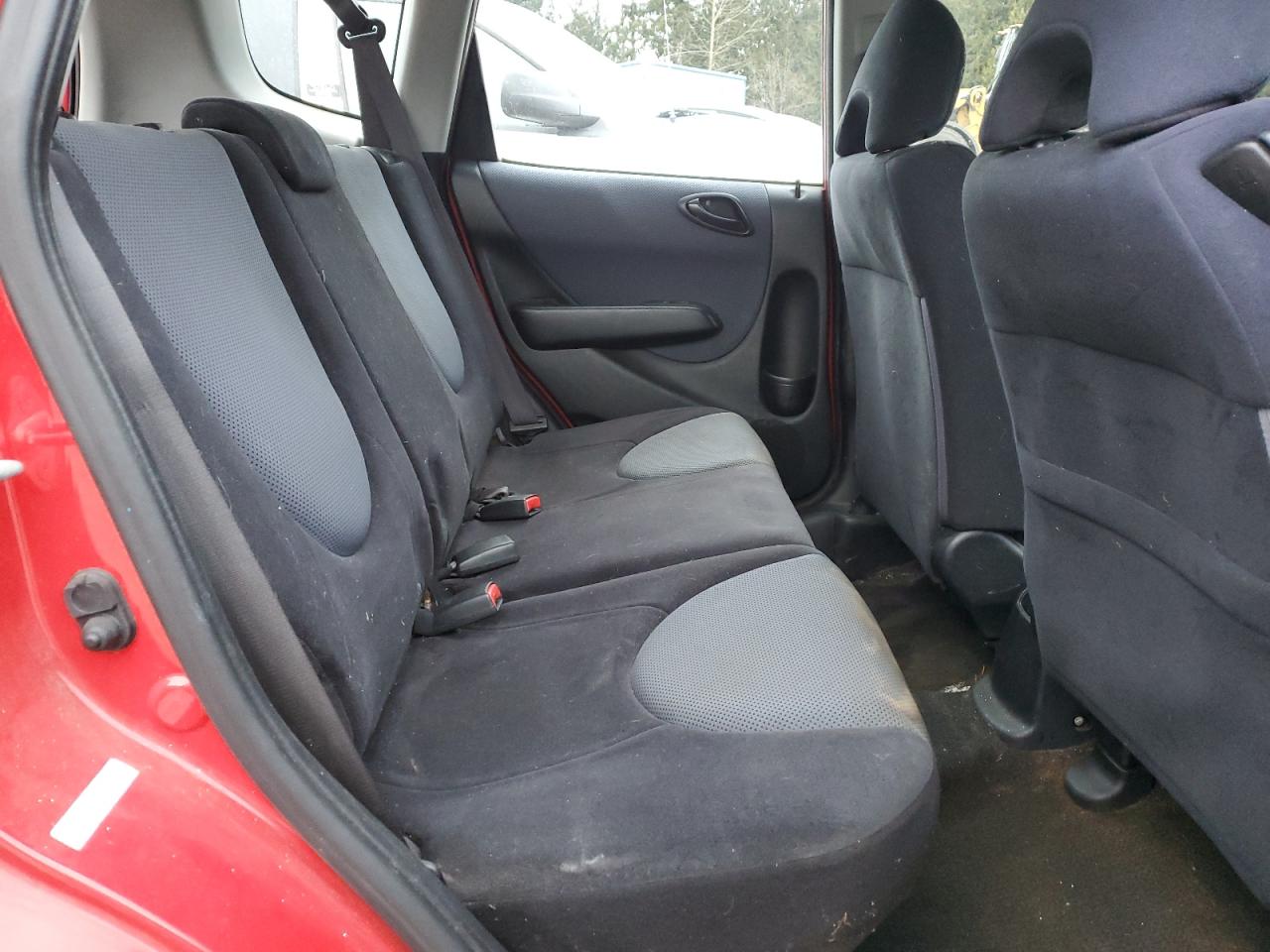 2007 Honda Fit - Image 11