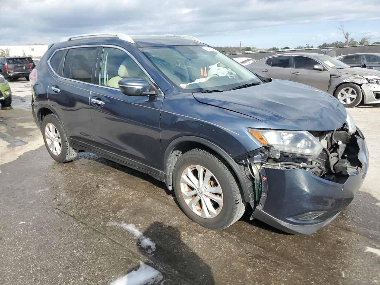 2014 Nissan Rogue - Image 4