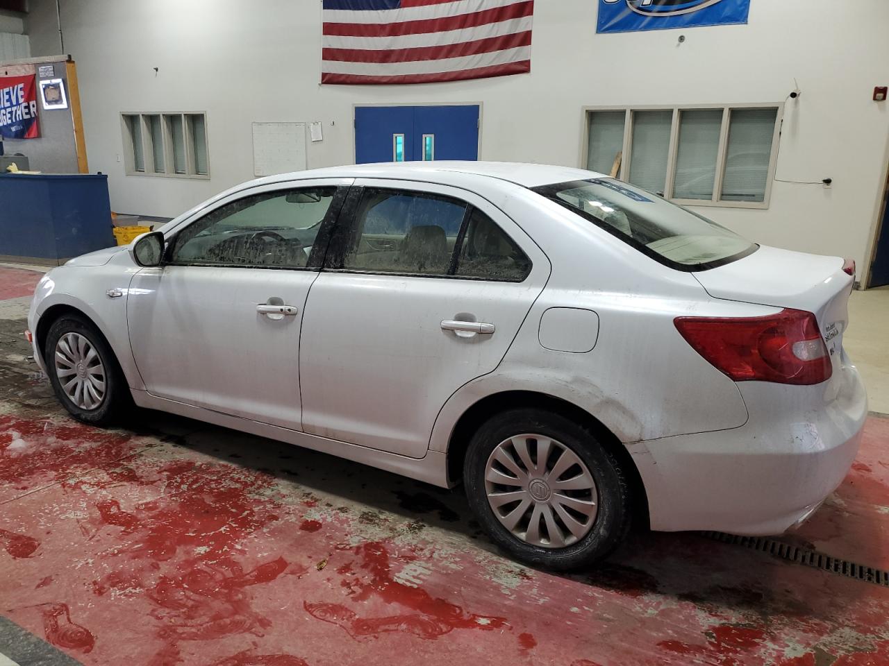 2012 Suzuki Kizashi - Image 2