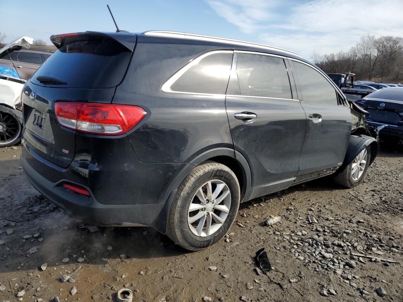 2017 Kia Sorento - Image 3