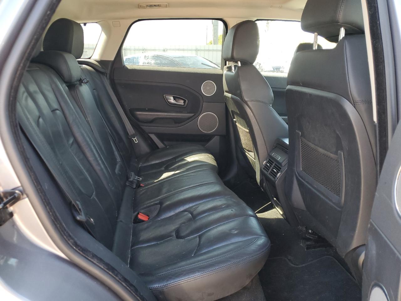 2015 Land Rover Range Rover - Image 11