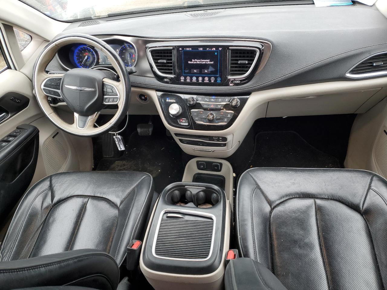 2018 Chrysler Pacifica - Image 8