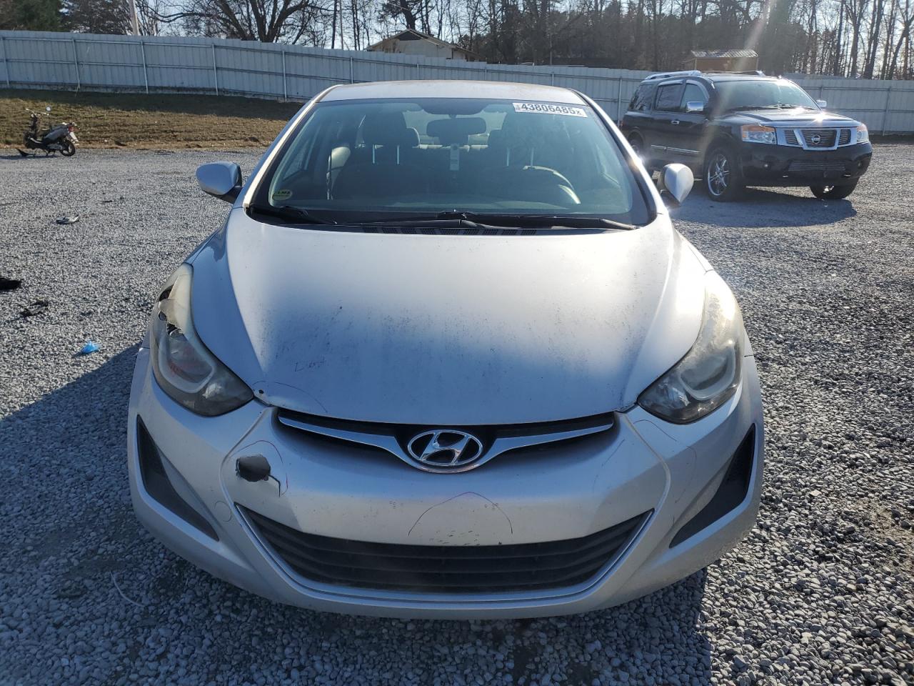 2016 Hyundai Elantra - Image 5