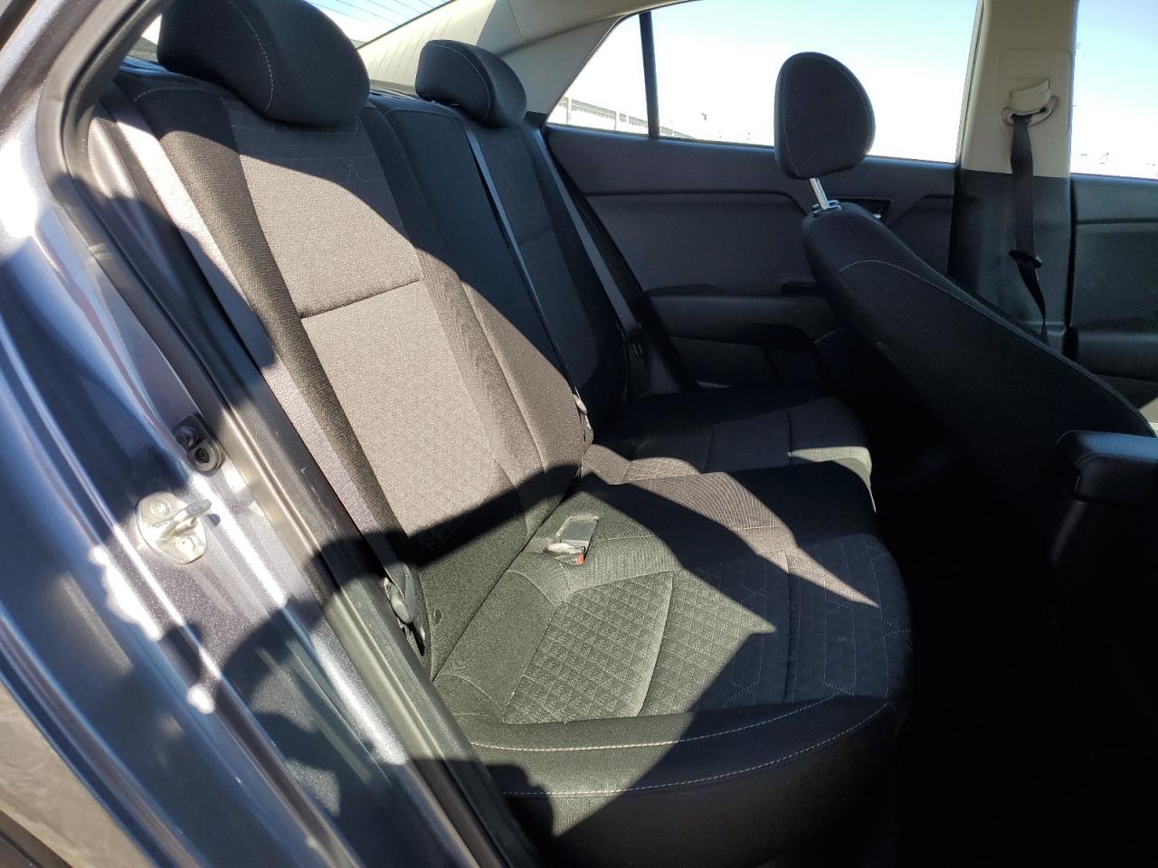 2019 Kia Rio - Image 10
