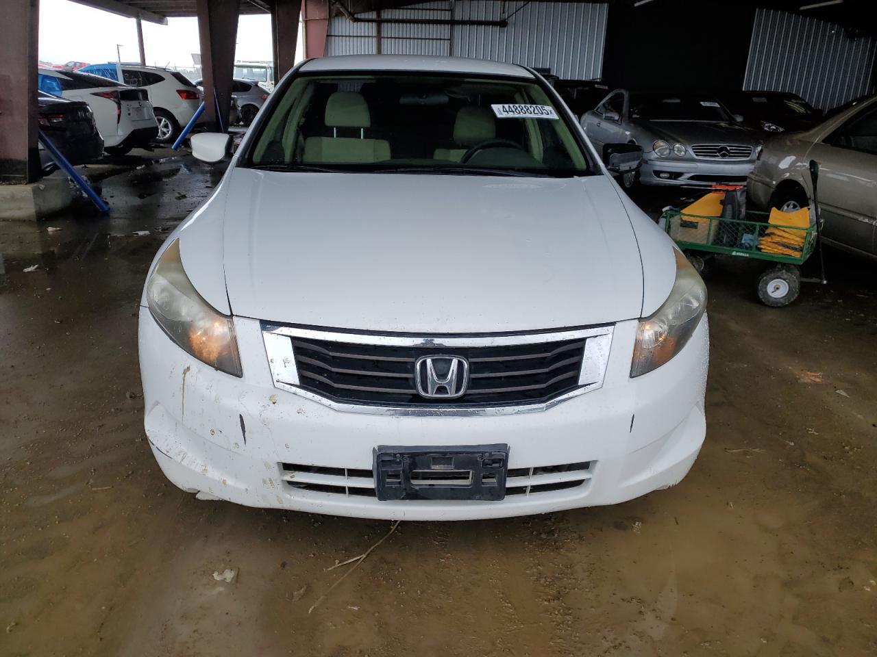 2009 Honda Accord - Image 5