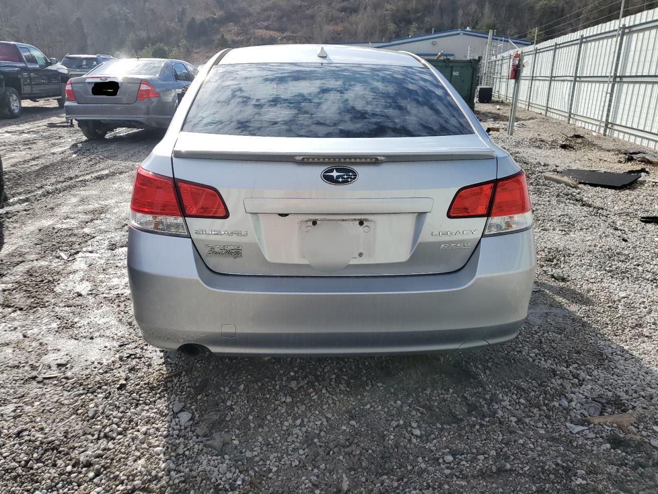 2013 Subaru Legacy - Image 6