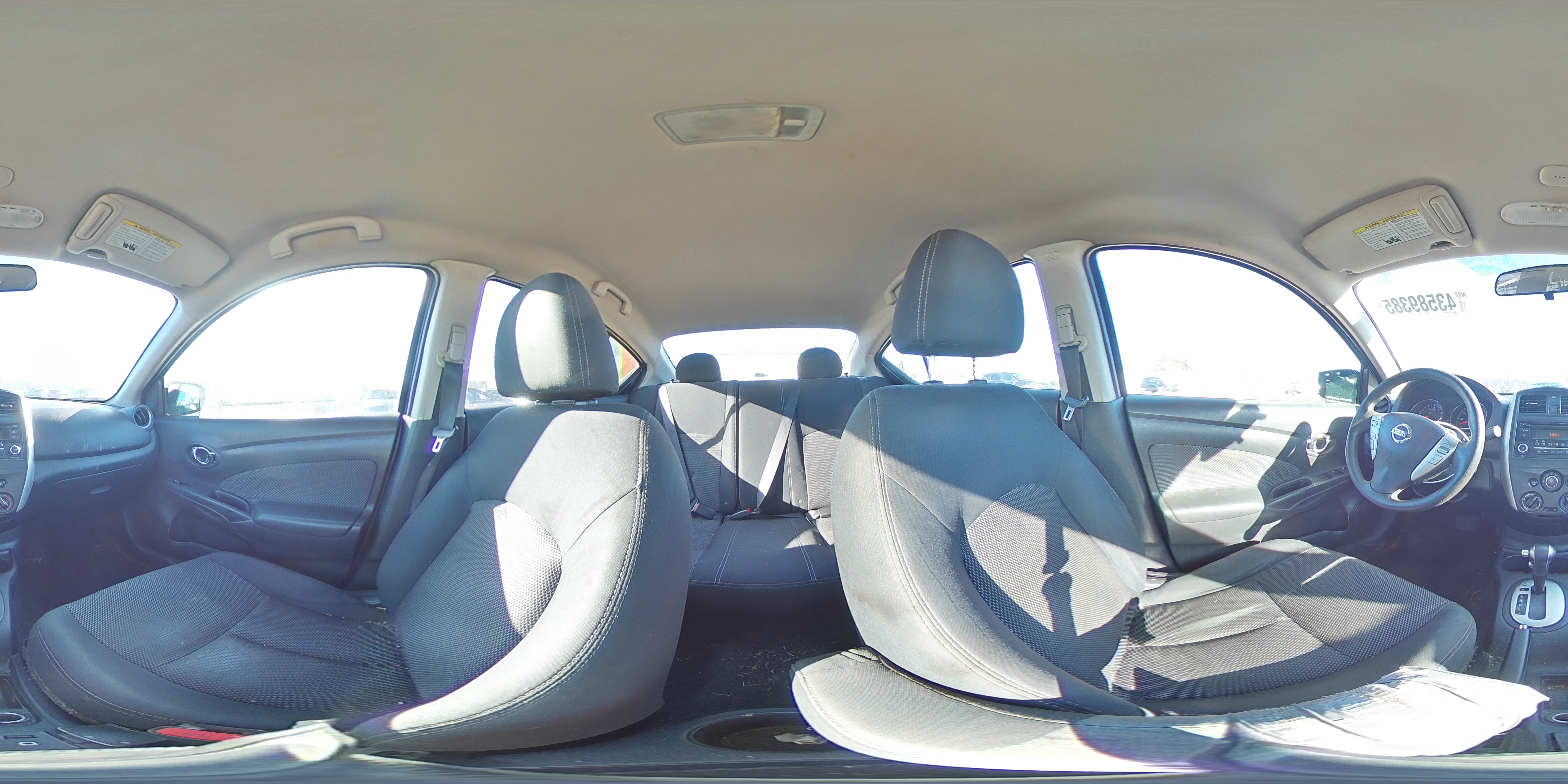 2016 Nissan Versa - Image 12