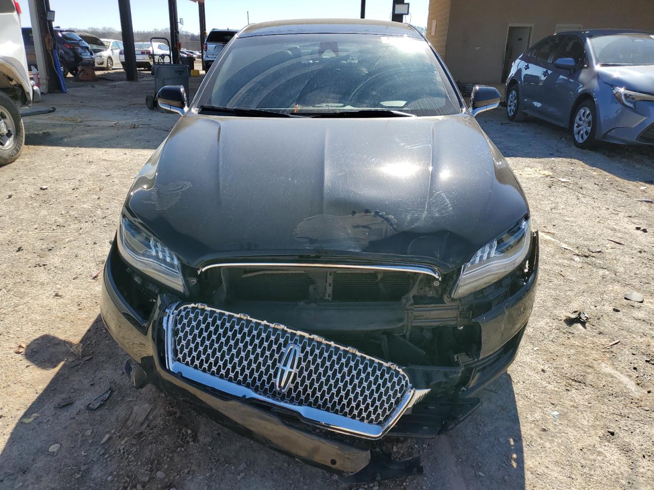 2018 Lincoln MKZ - Image 5