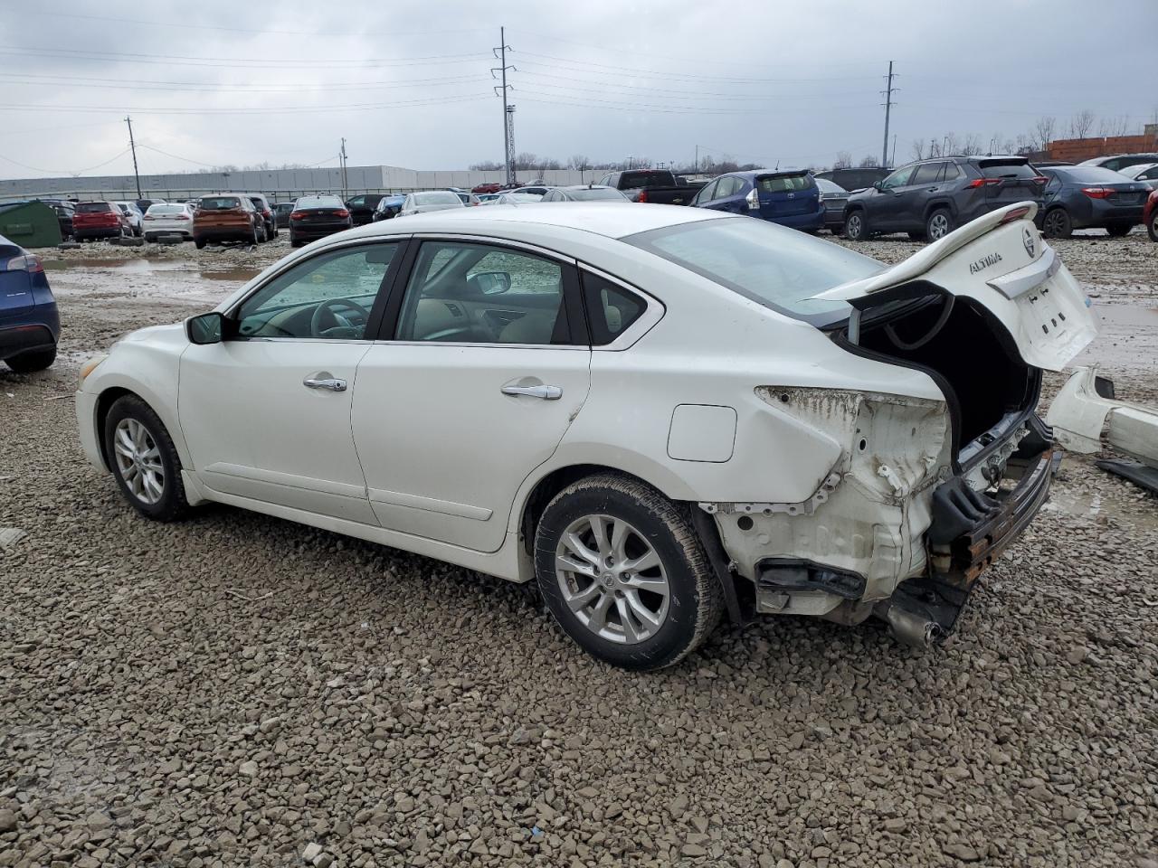 2014 Nissan Altima - Image 2
