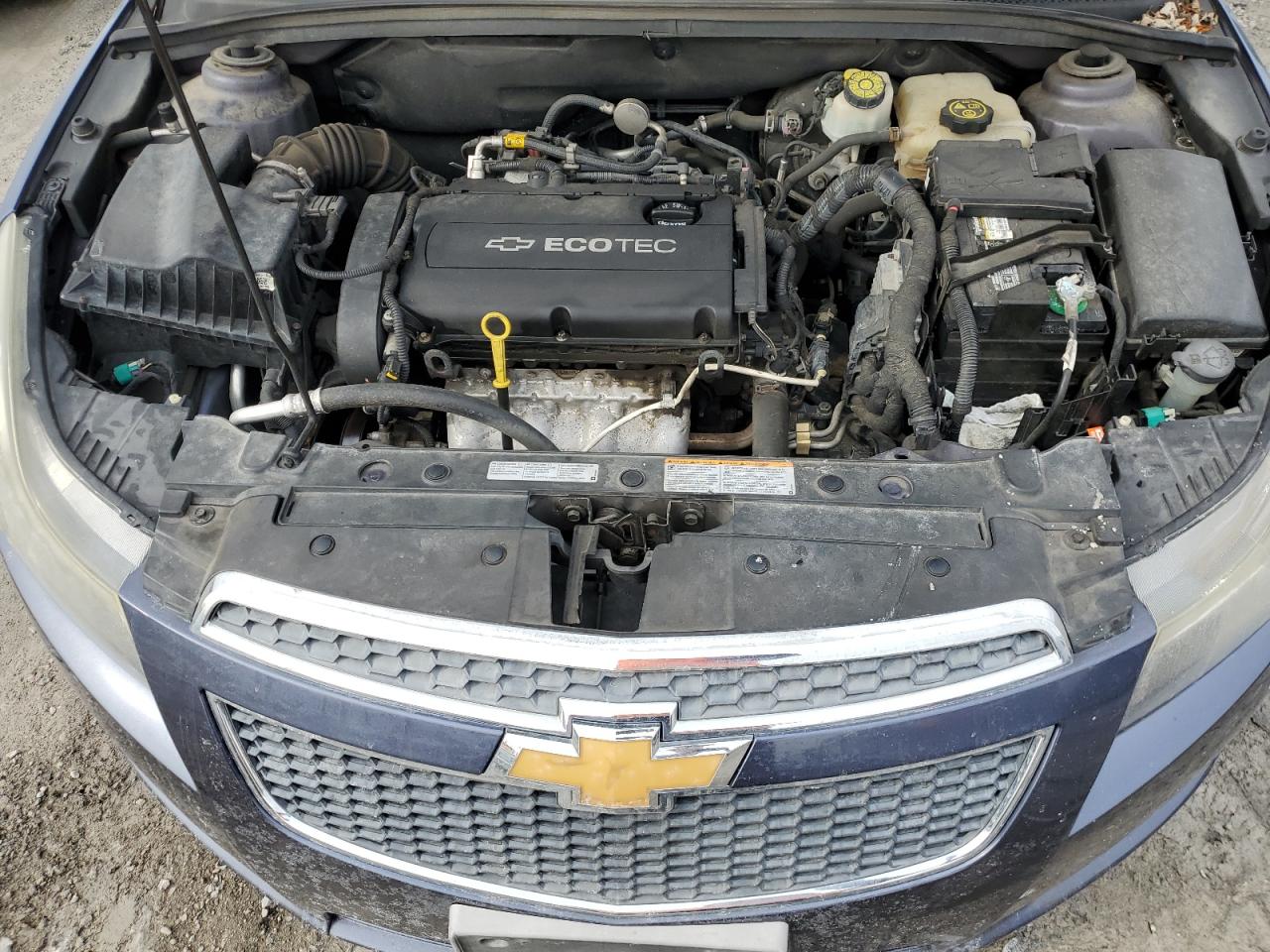 2014 Chevrolet Cruze - Image 11