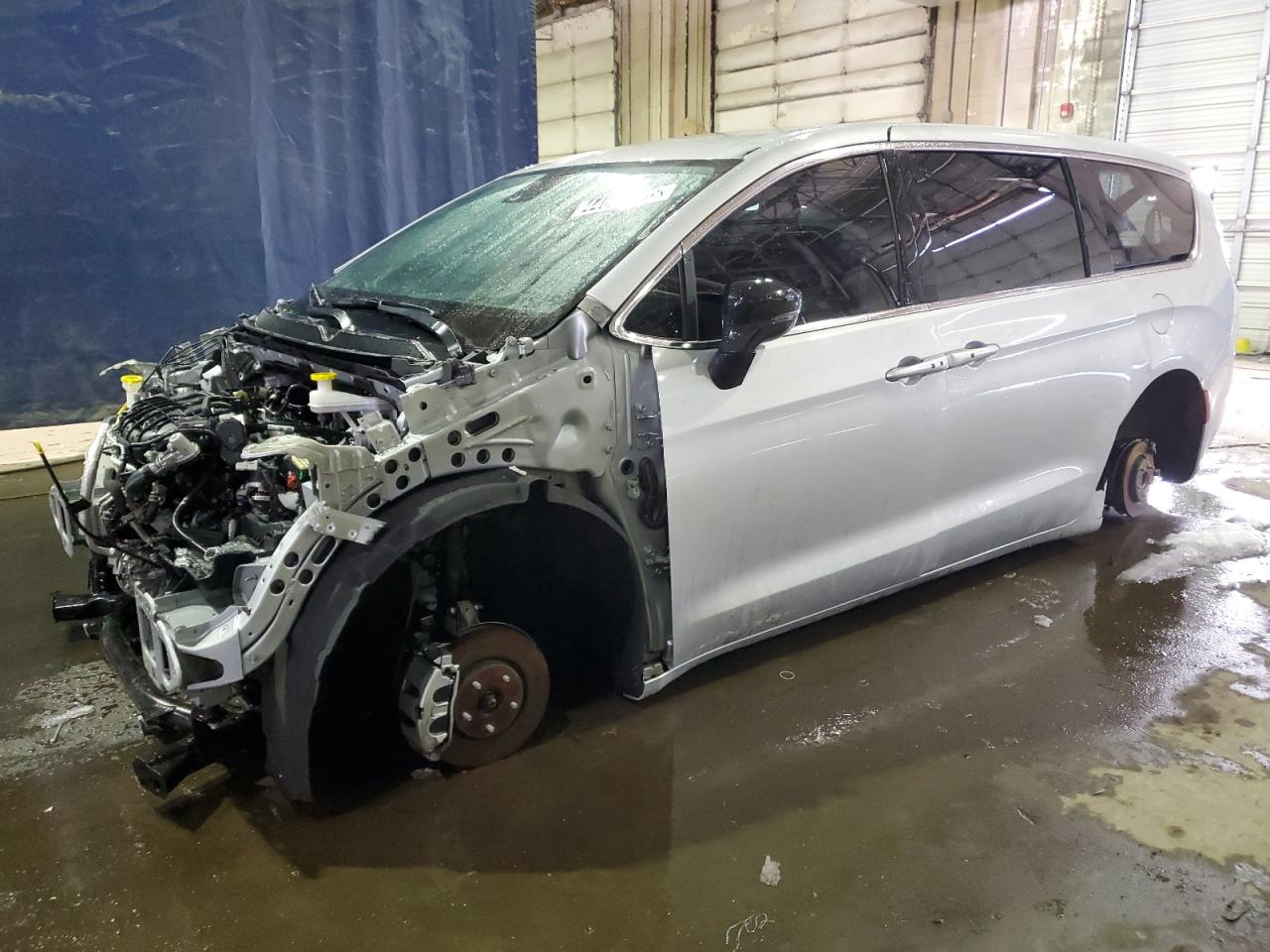 2024 Chrysler Pacifica Touring L for Sale in Woodhaven, MI - Stripped