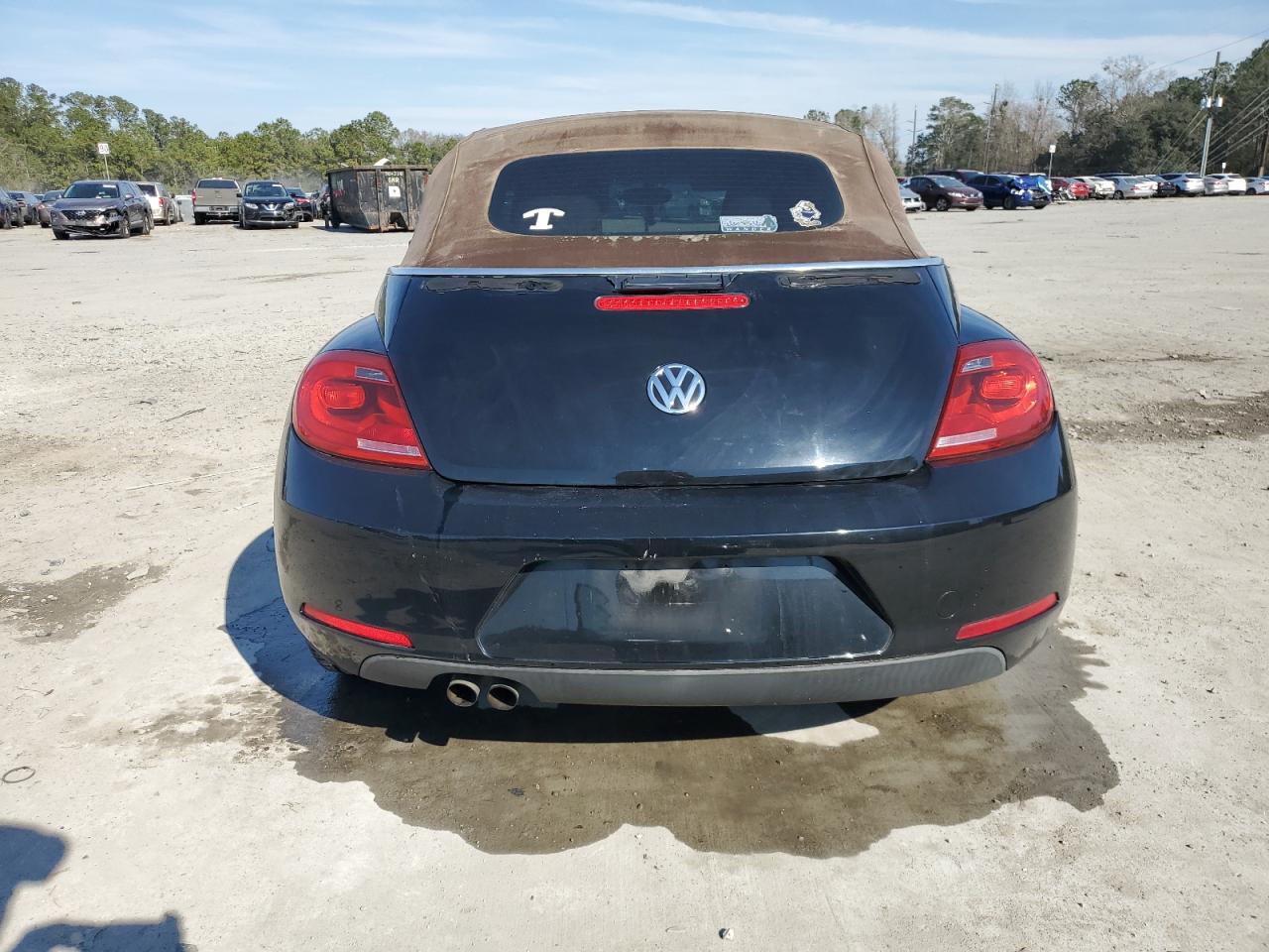 2014 Volkswagen Beetle - Image 6