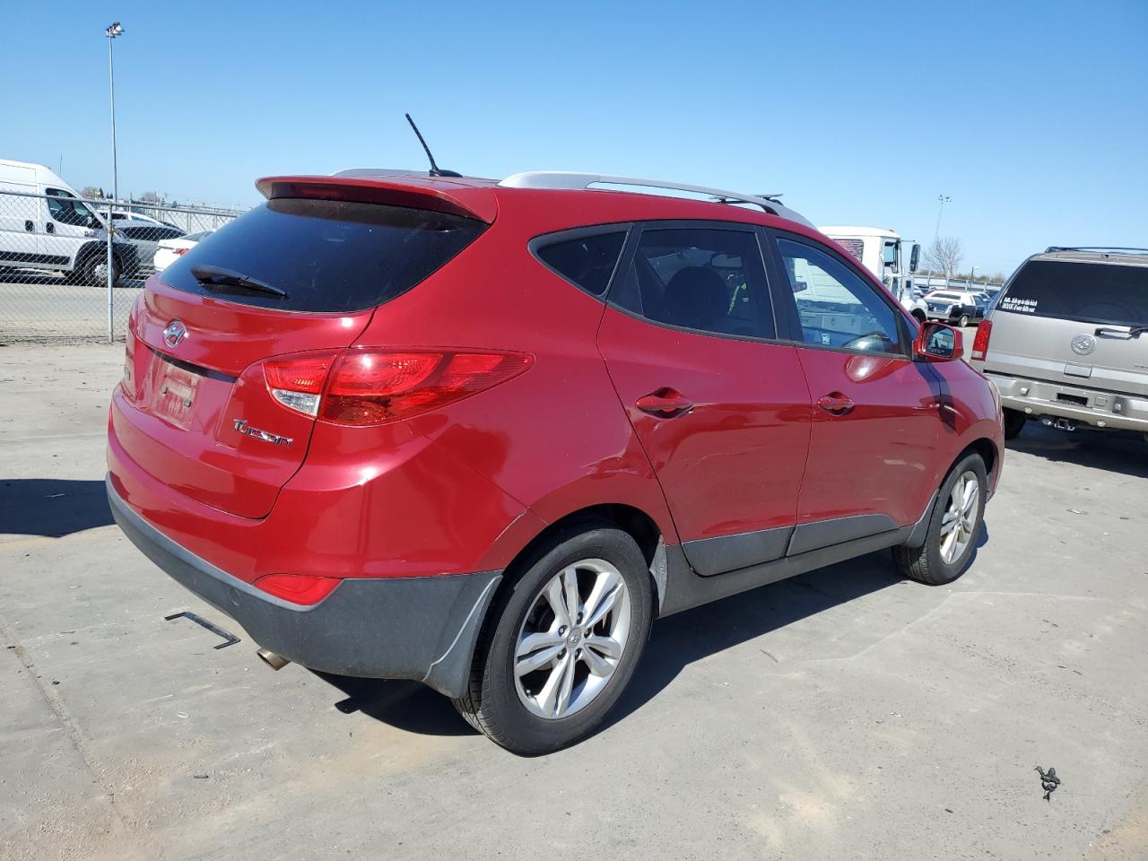 2011 Hyundai Tucson - Image 3