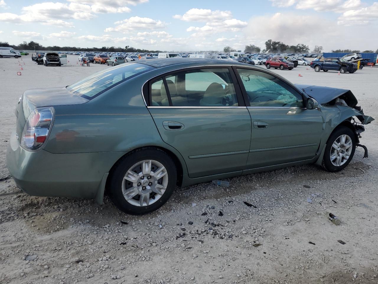 2006 Nissan Altima - Image 3