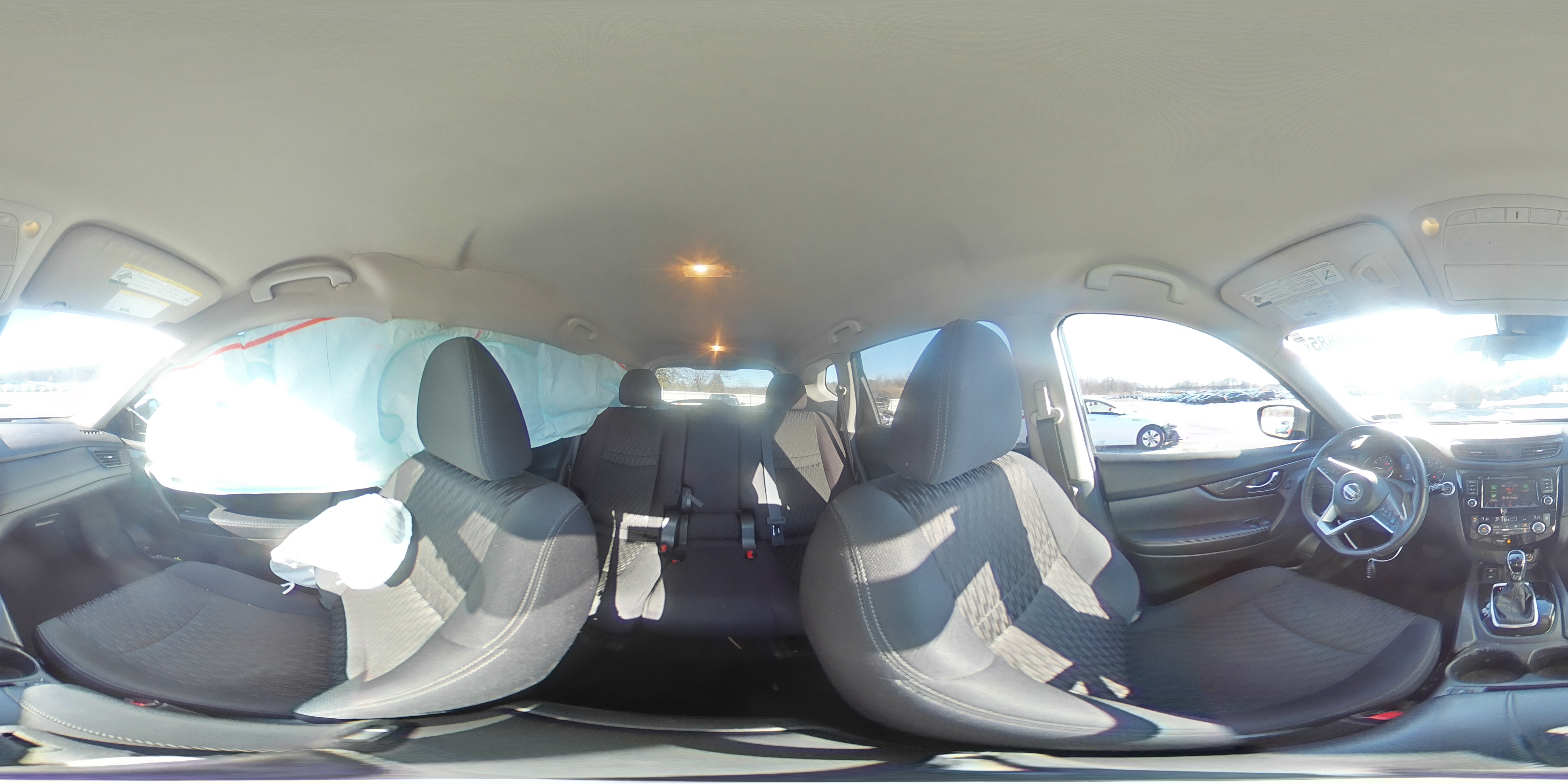 2019 Nissan Rogue - Image 13