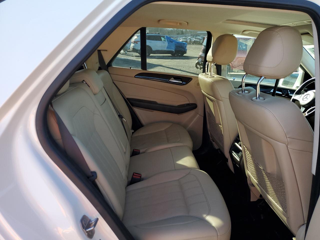 2018 Mercedes-Benz GLE - Image 11