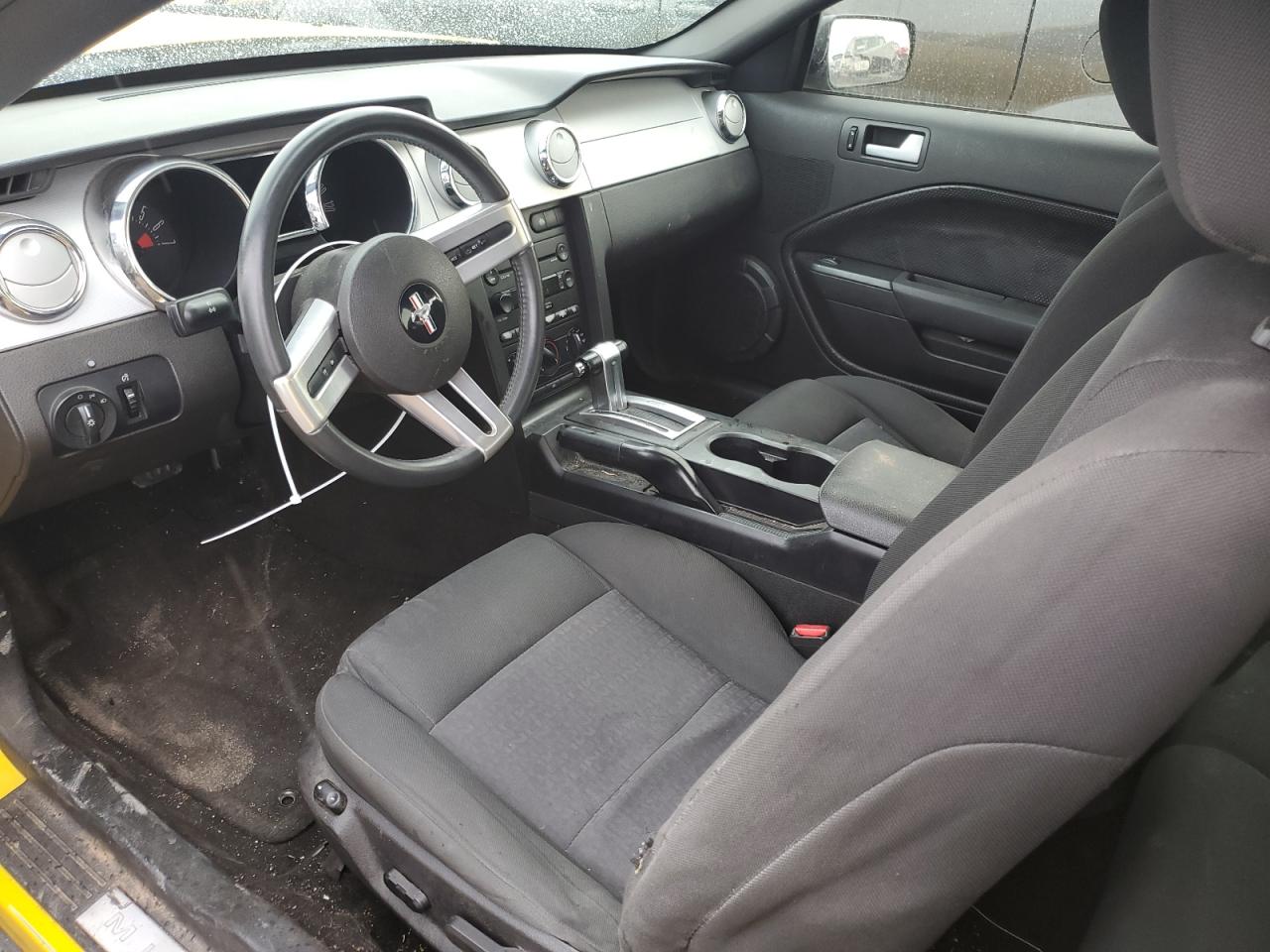 2006 Ford Mustang - Image 8
