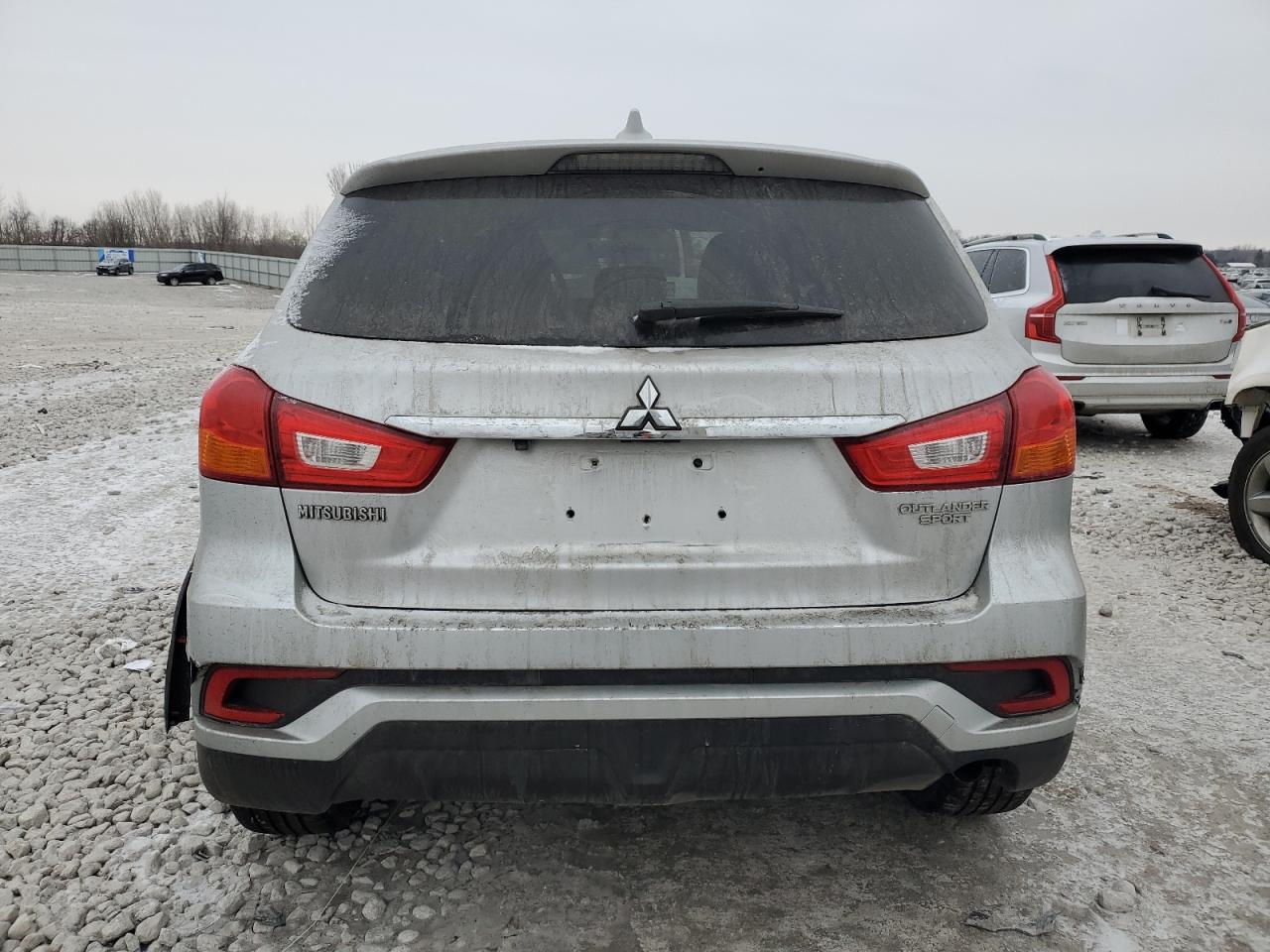 2019 Mitsubishi Outlander - Image 6