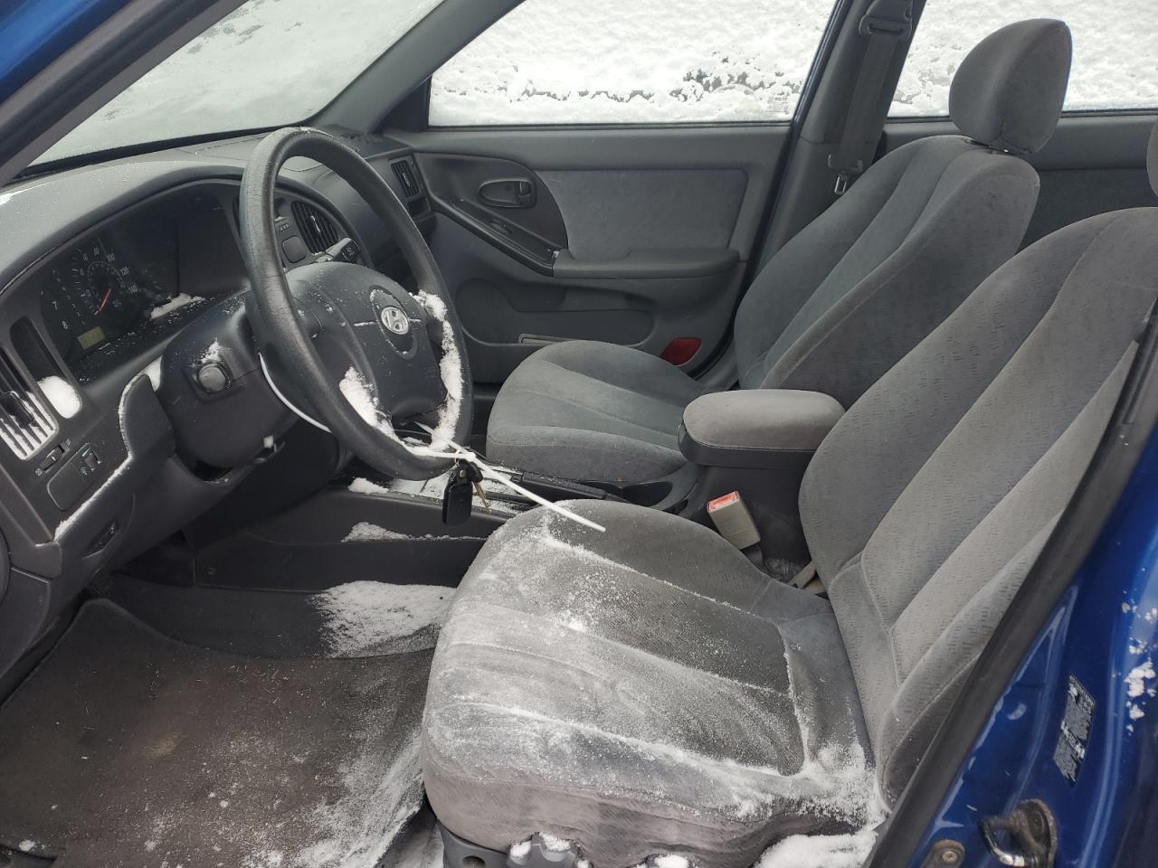 2005 Hyundai Elantra - Image 7