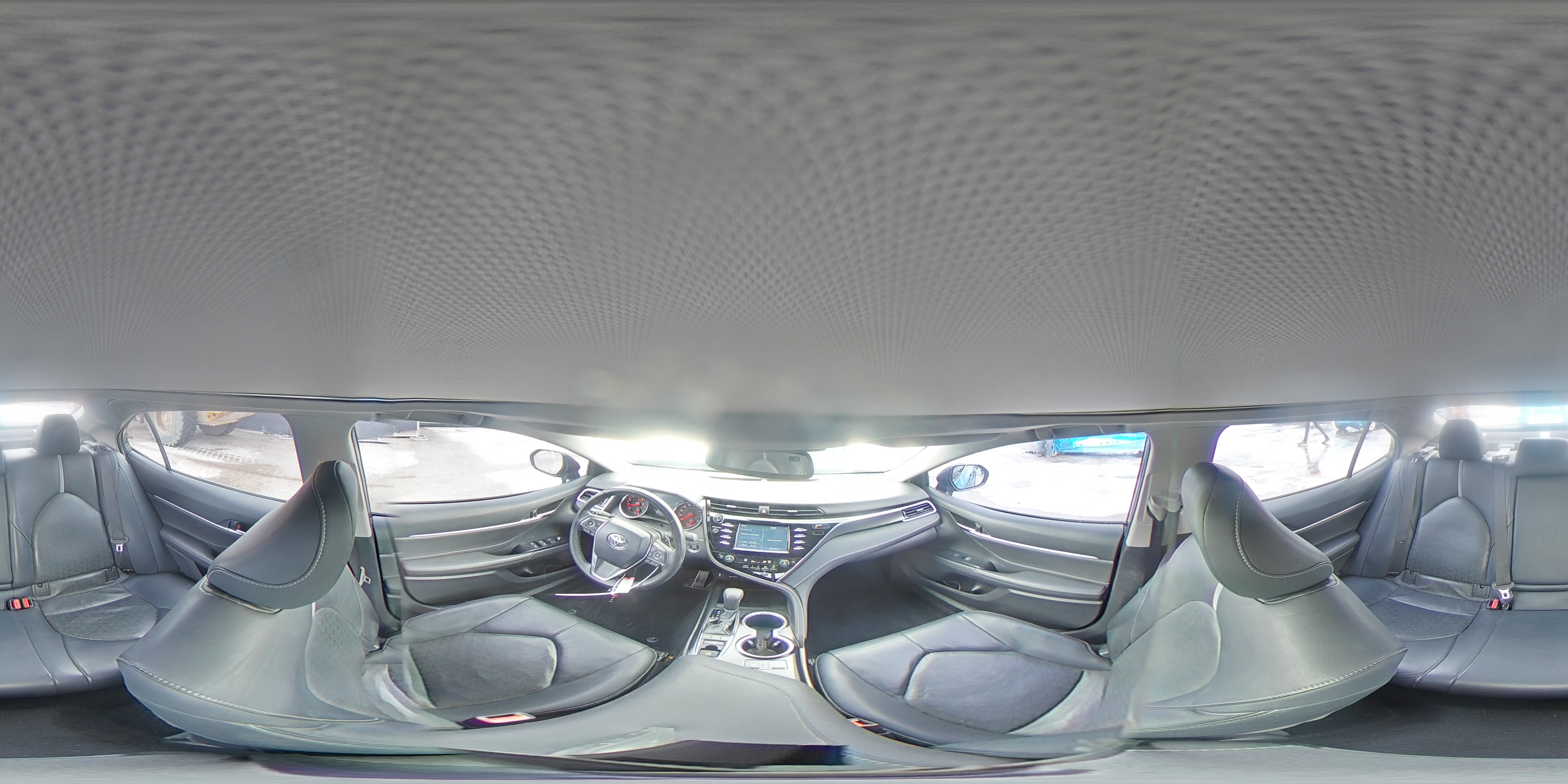 2018 Toyota Camry - Image 15