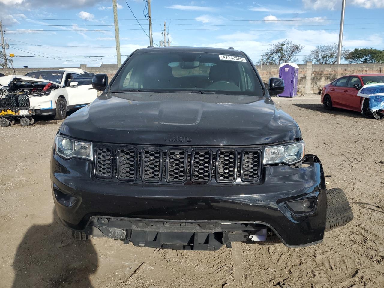 2019 Jeep Grand Cherokee - Image 5