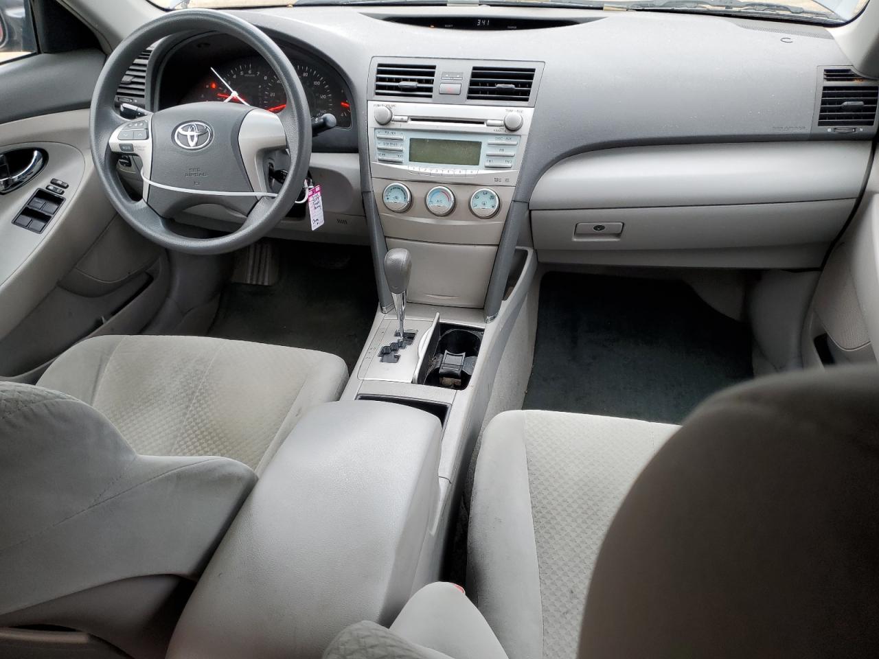 2009 Toyota Camry - Image 8