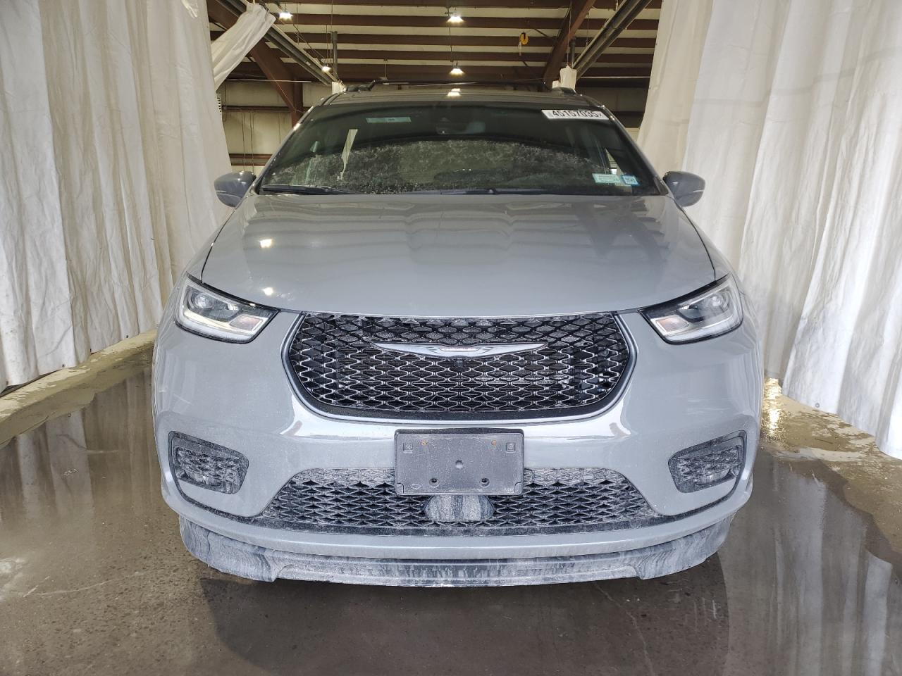 2022 Chrysler Pacifica - Image 5