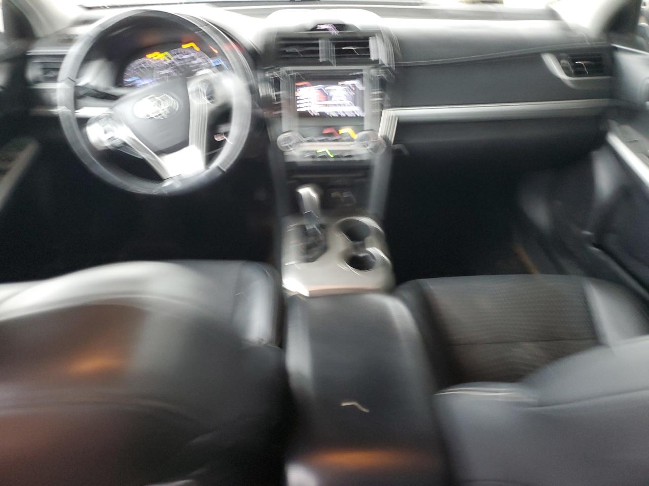 2014 Toyota Camry - Image 8