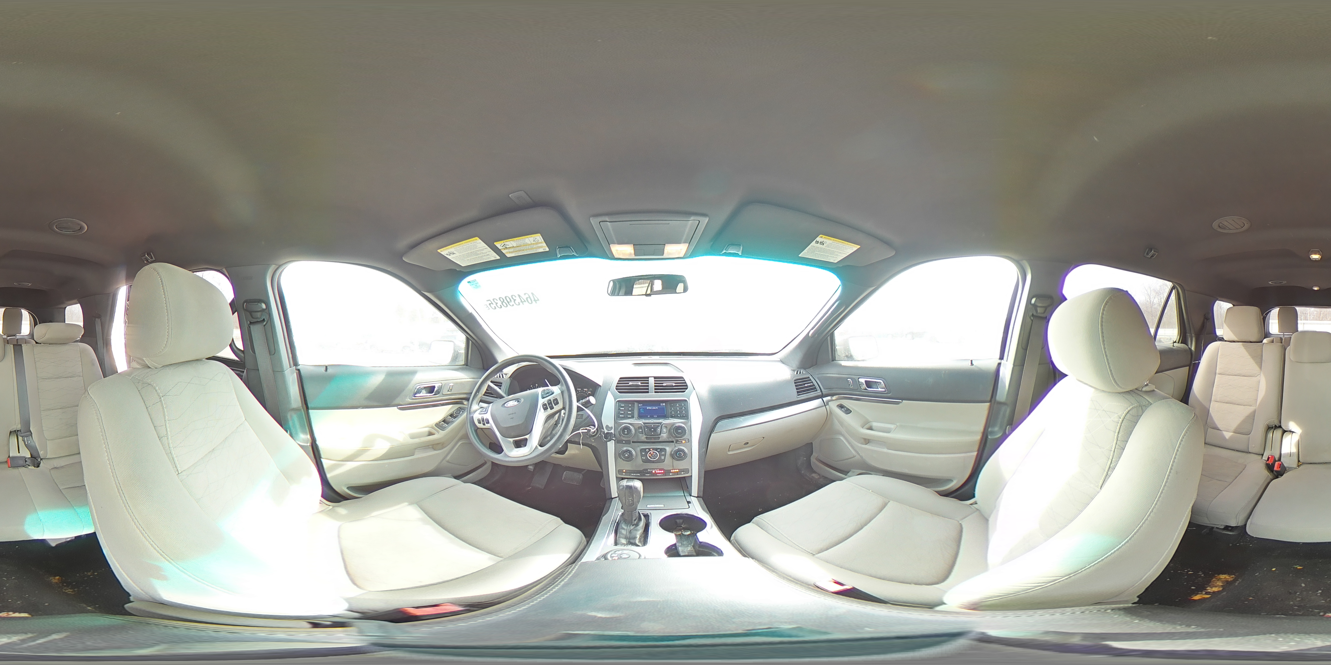 2015 Ford Explorer - Image 14