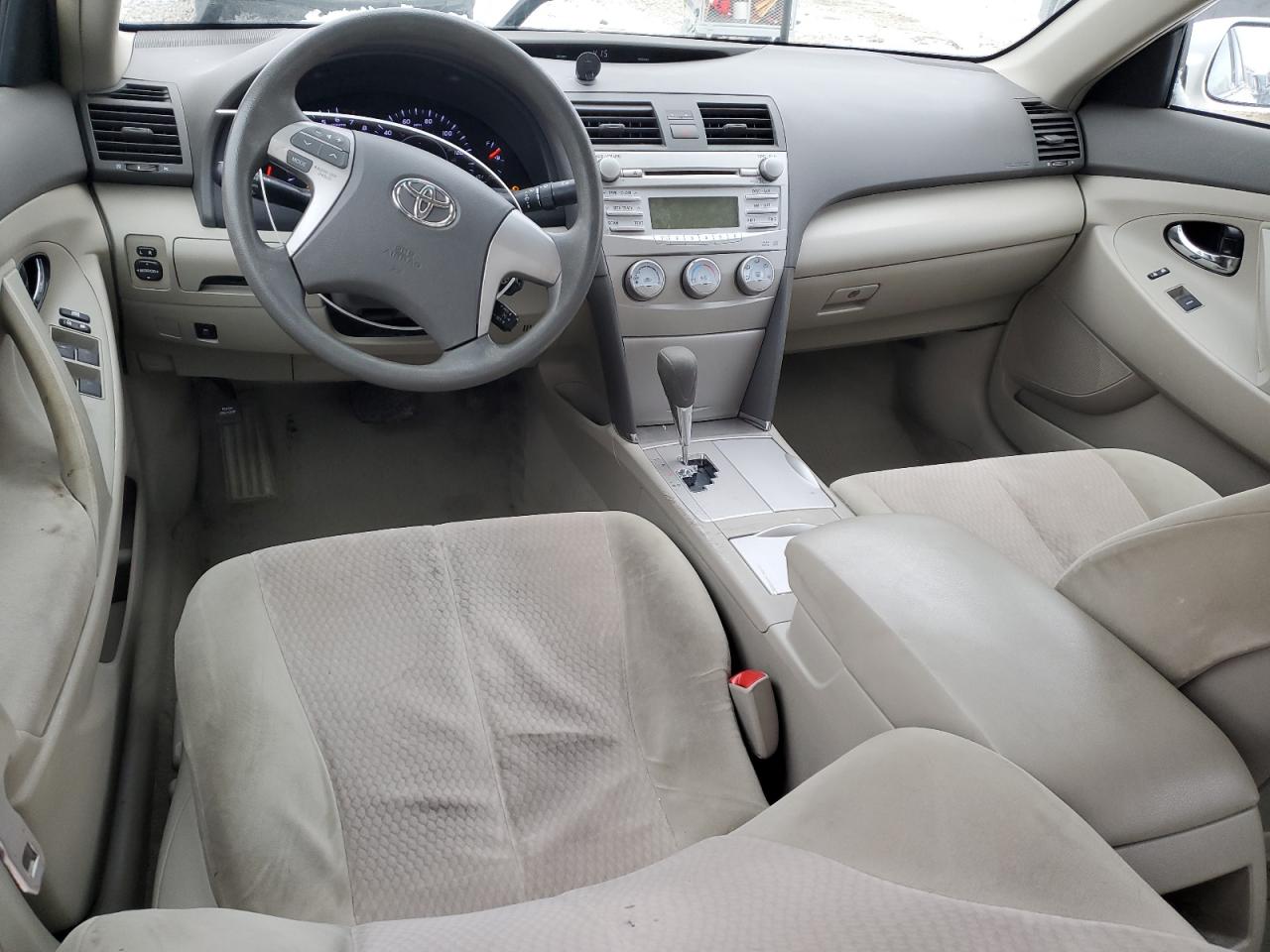 2010 Toyota Camry - Image 8