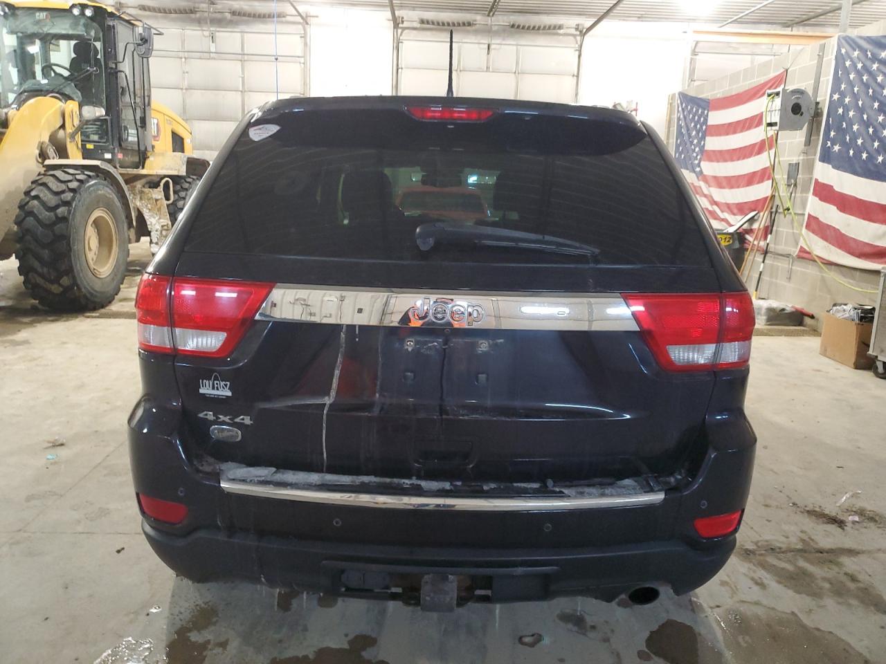 2011 Jeep Grand Cherokee - Image 6