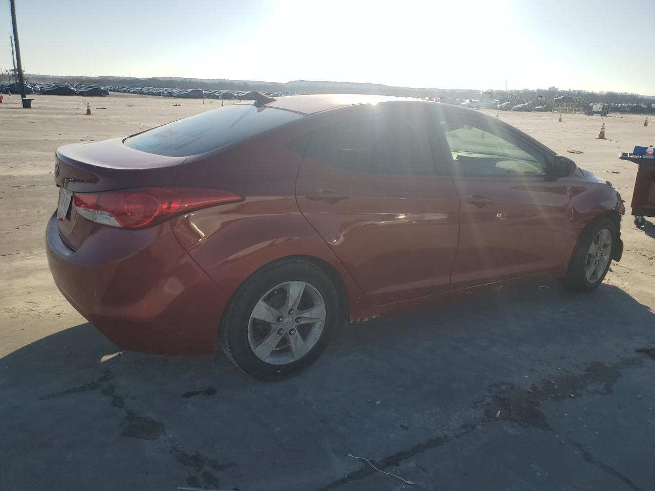 2011 Hyundai Elantra - Image 3