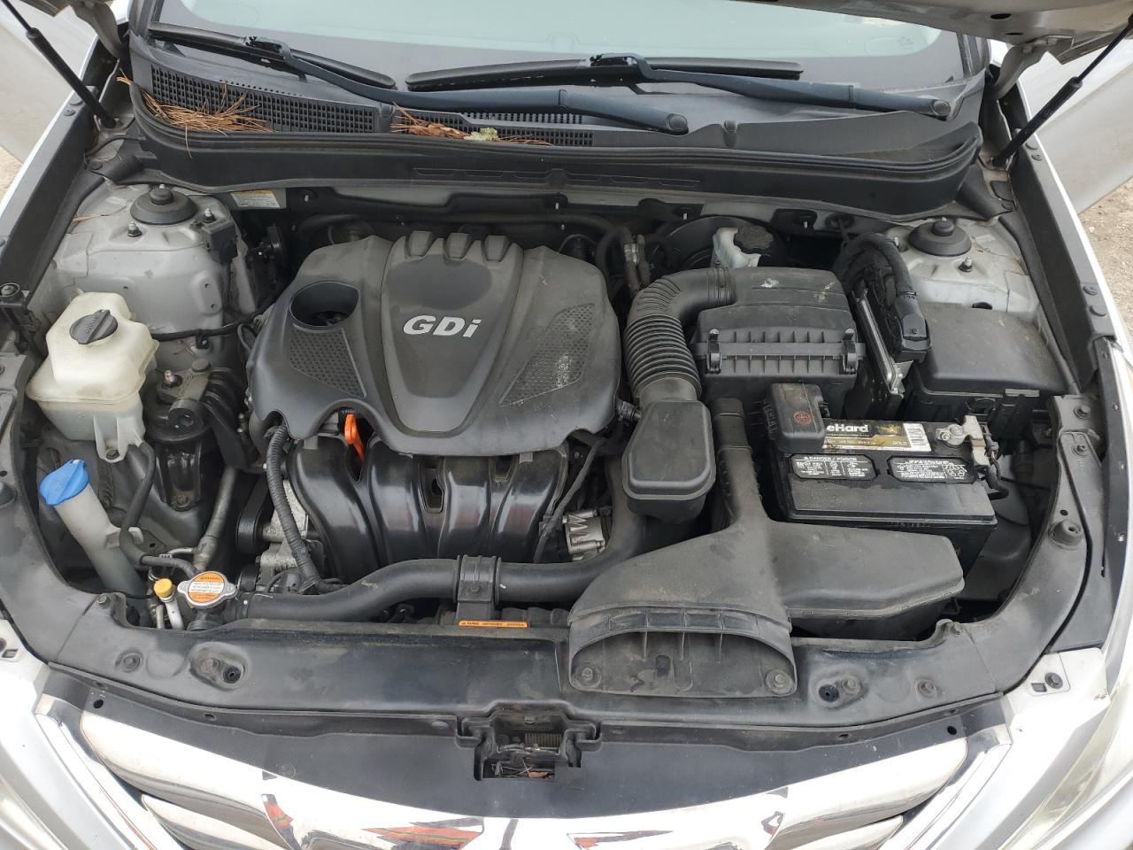 2011 Hyundai Sonata - Image 11