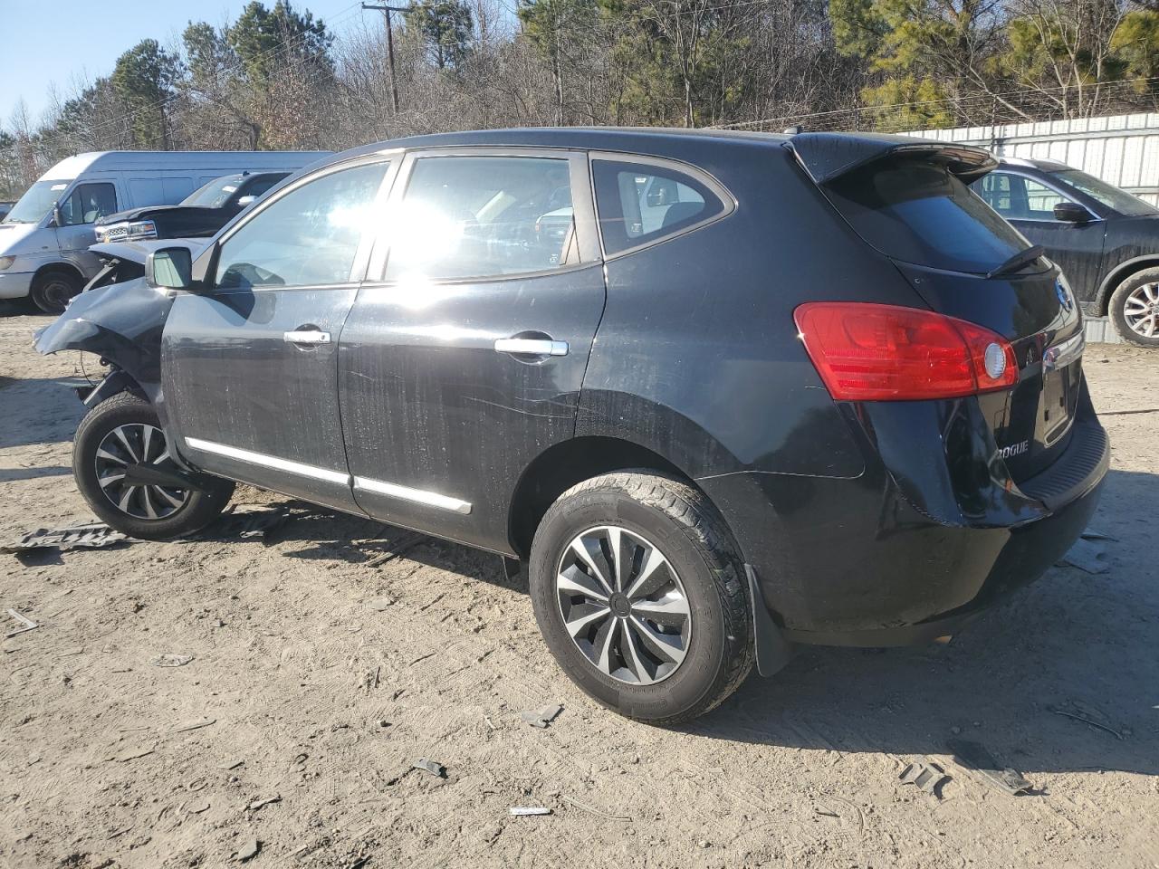2012 Nissan Rogue - Image 2