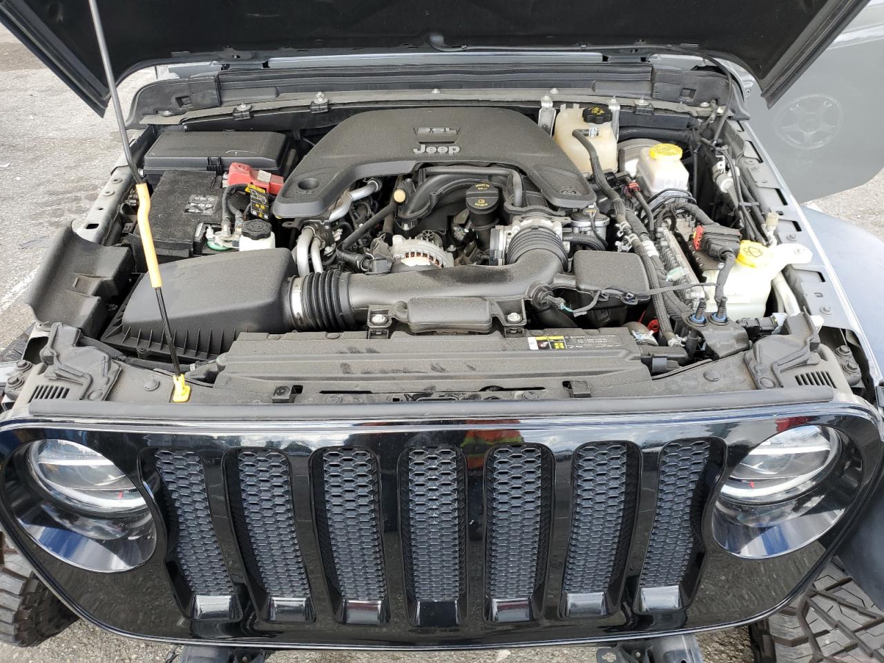 2020 Jeep Wrangler - Image 11