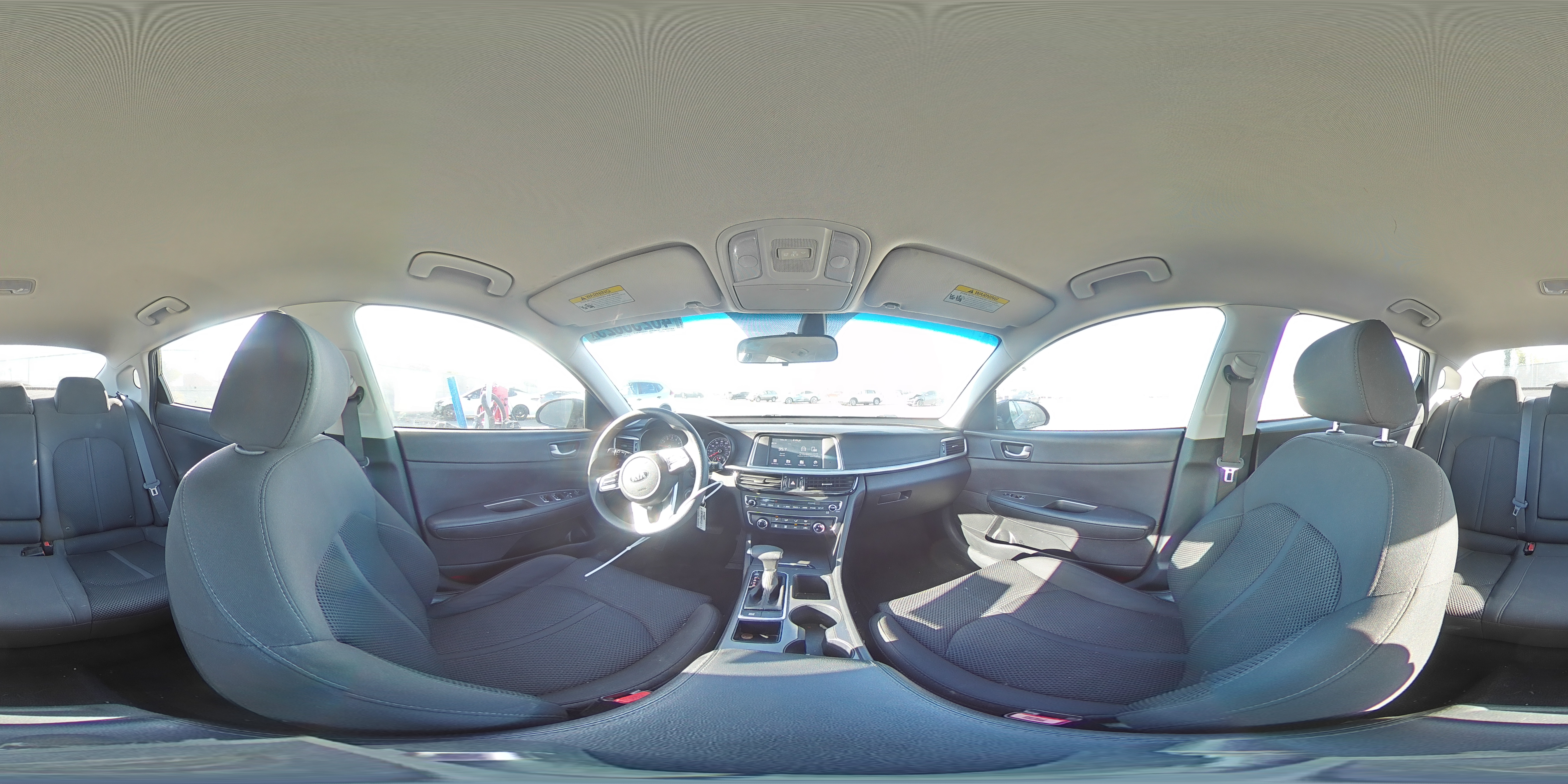 2020 Kia Optima - Image 12